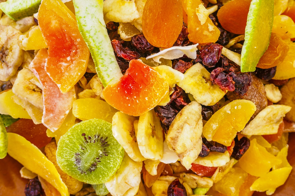500g dry fruit gift box - cashews, almonds, pistachios, dates